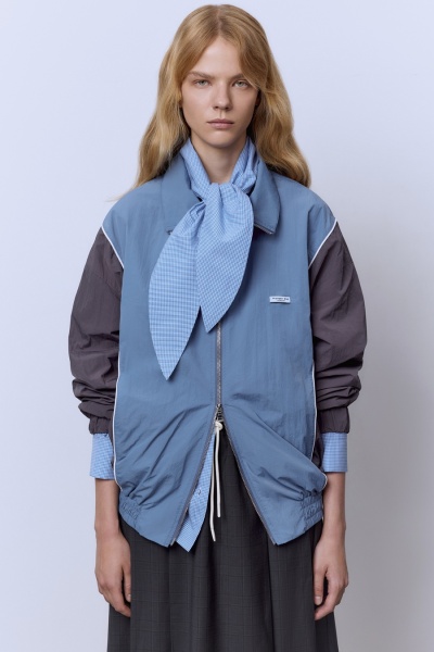 Ветровка из нейлона с контрастными вставками, серый/синий