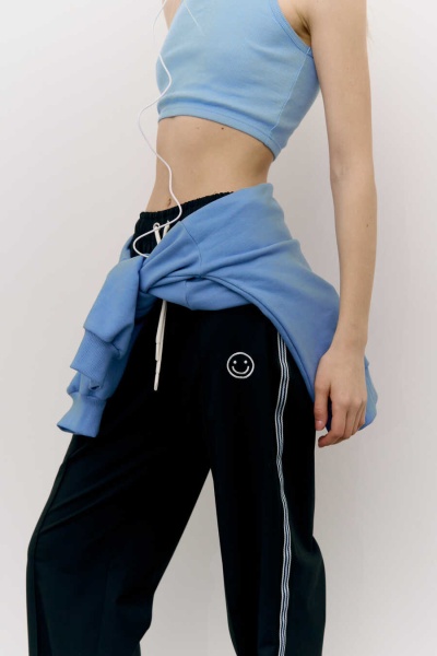 Брюки тонкая костюмная шерсть на резинке черный