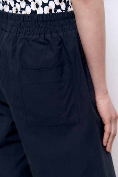 Шорты пижамного кроя из итальянского вареного хлопка, чёрный