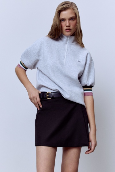 Поло на молнии с контрастными манжетами, серый меланж