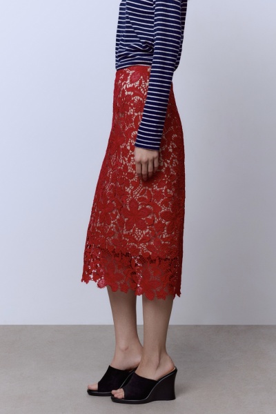Юбка А-лайн из объемного итальянского кружева, красный