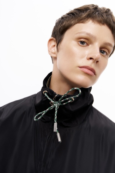 Ветровка из нейлона, чёрный