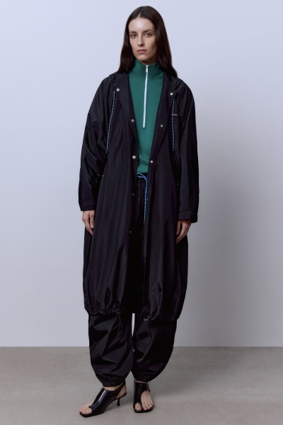 Плащ из нейлона на подкладке, чёрный