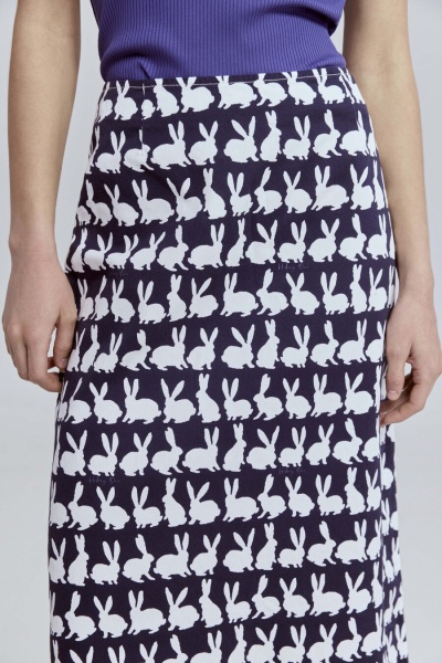 Юбка прямая из лёгкого денима с принтом «кролики», синий