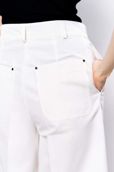 Шорты-бермуды из хлопка, белый