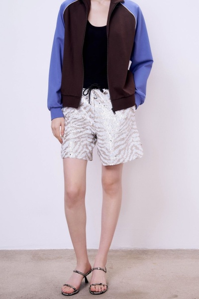 Шорты с пайетками и тигровым принтом, белый-бежевый