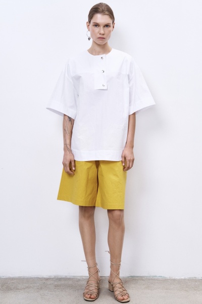 Топ из итальянского вареного хлопка на кнопках, белый