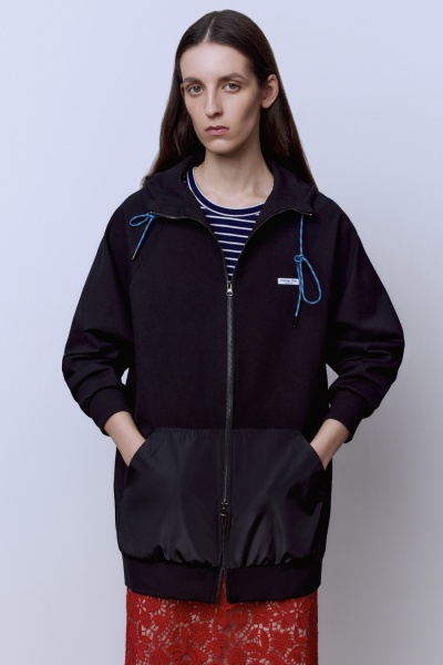 Толстовка удлинённая с нейлоном, чёрный