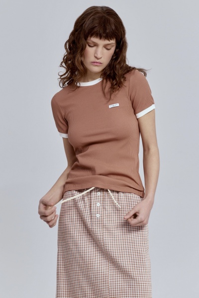 Футболка из хлопковой рибаны с контрастной отделкой, терракотовый