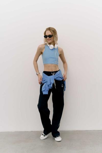 Брюки тонкая костюмная шерсть на резинке черный