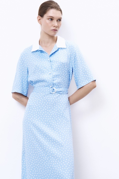 Платье в горох с акцентным воротником, голубой