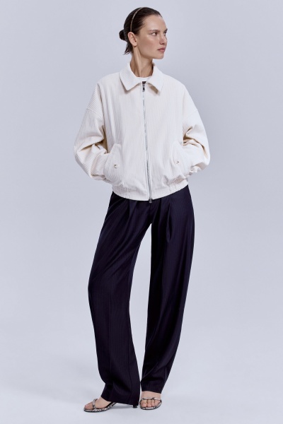 Бомбер из вельвета, молочный