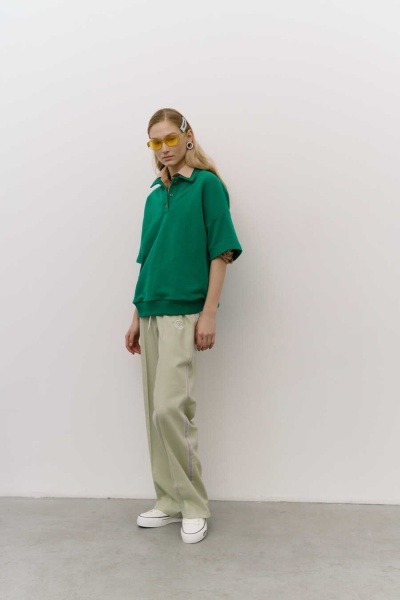 Брюки на резинке с лампасами фисташковый