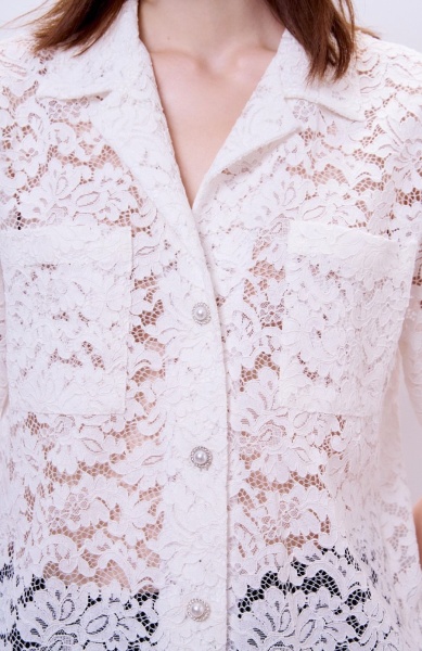 Рубашка бокси из кружева с кристальными пуговицами, белый