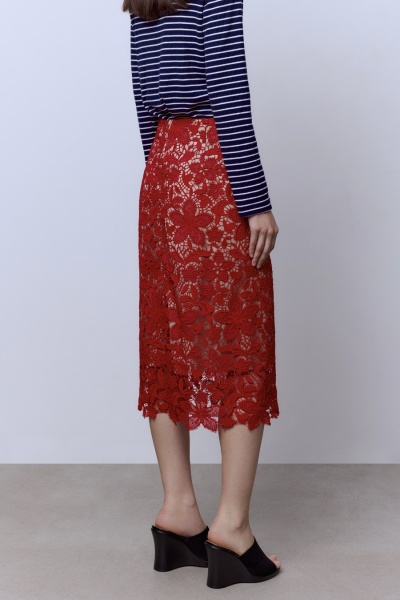 Юбка А-лайн из объемного итальянского кружева, красный