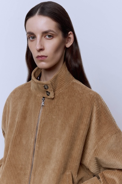 Бомбер из вельвета, бежевый