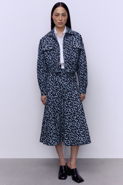 Куртка из лёгкого денима с анималистичным принтом голубой