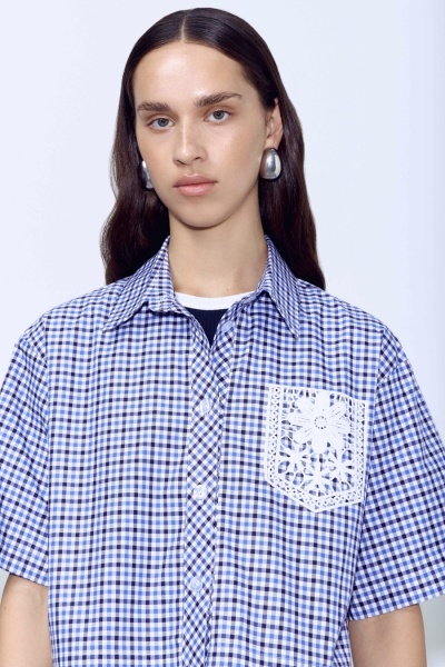 Рубашка-кроп в клетку виши с кружевом, синий