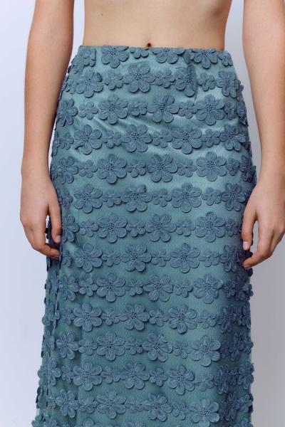 Юбка из накладного кружева, полынь