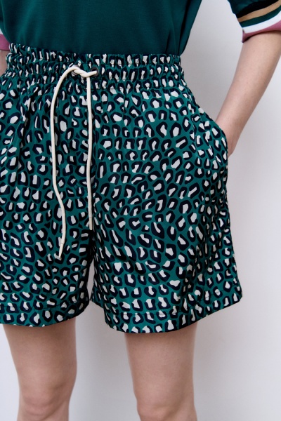 Шорты из нейлона с анималистичным принтом, зелёный