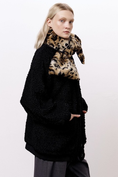 Жакет из эко-меха чёрный каракуль