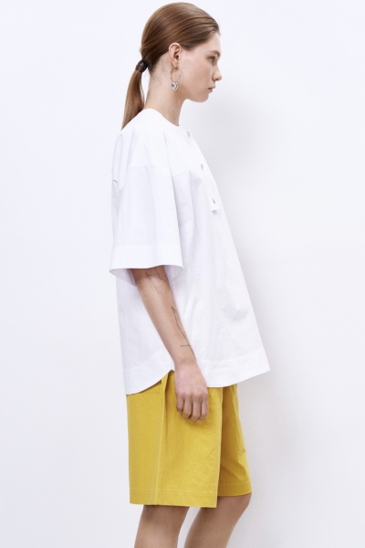 Топ из итальянского вареного хлопка на кнопках, белый