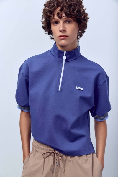 Поло на молнии с контрастными подвязами, васильковый